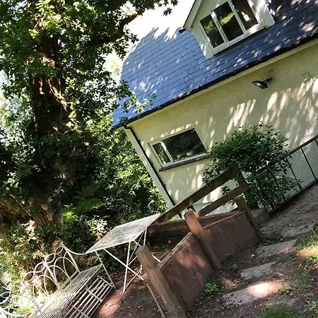 The Foretop Cardiff Exterior photo